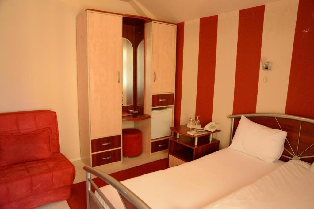 קרגיובאק Hotel Zeneva מראה חיצוני תמונה