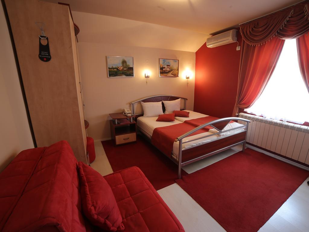קרגיובאק Hotel Zeneva חדר תמונה