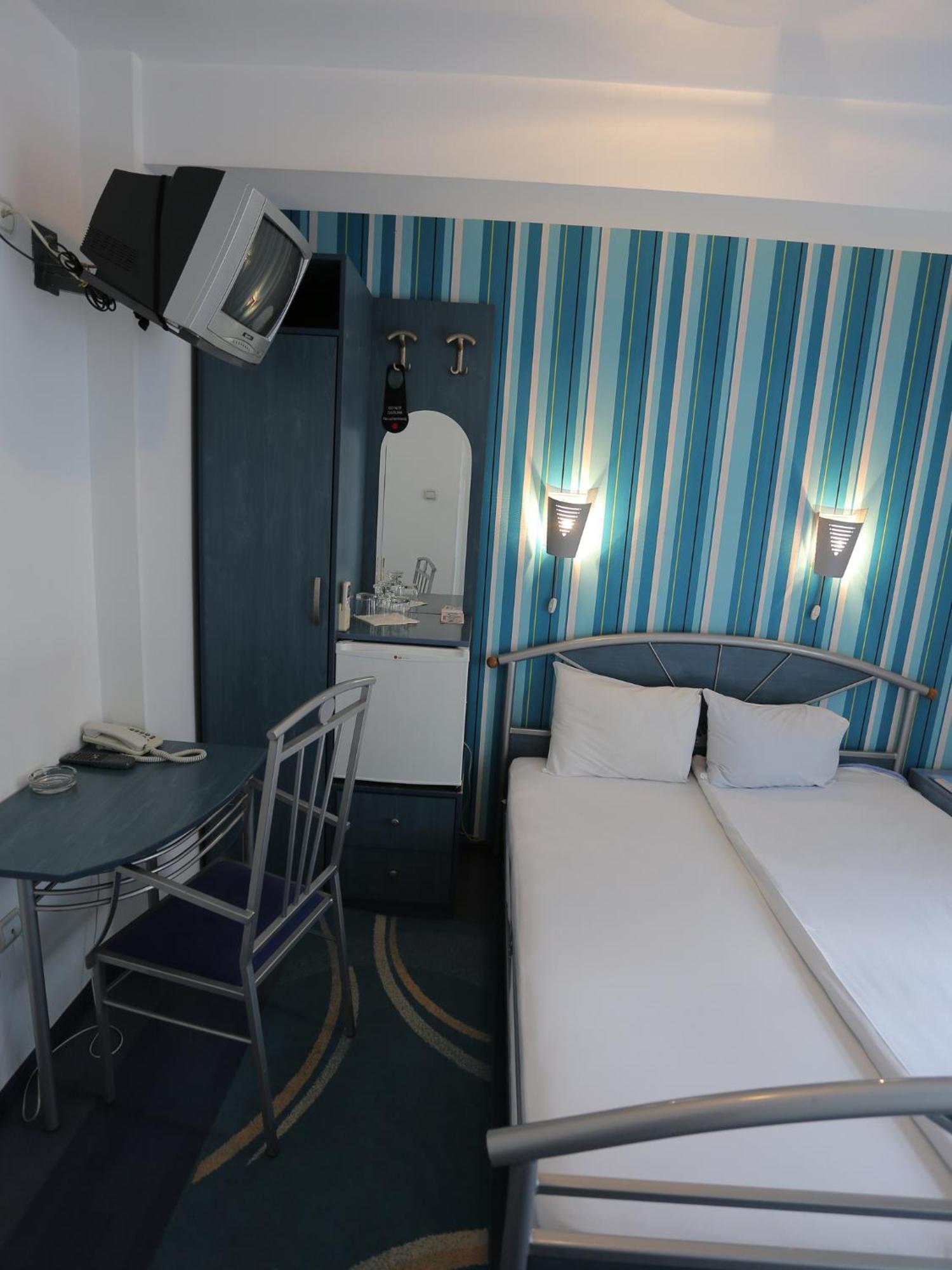 קרגיובאק Hotel Zeneva מראה חיצוני תמונה