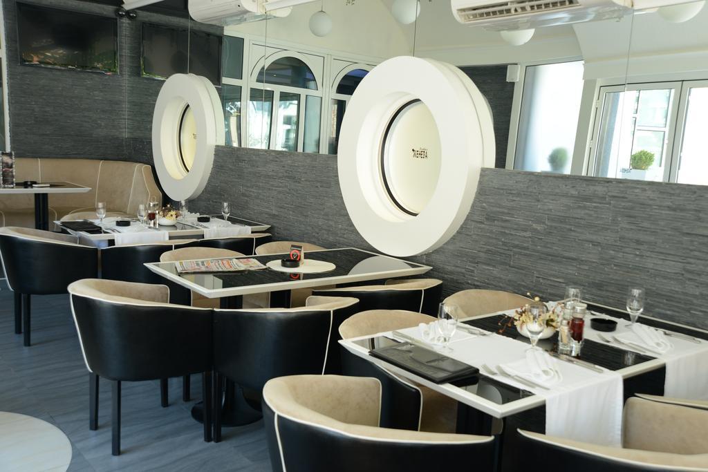 קרגיובאק Hotel Zeneva מראה חיצוני תמונה