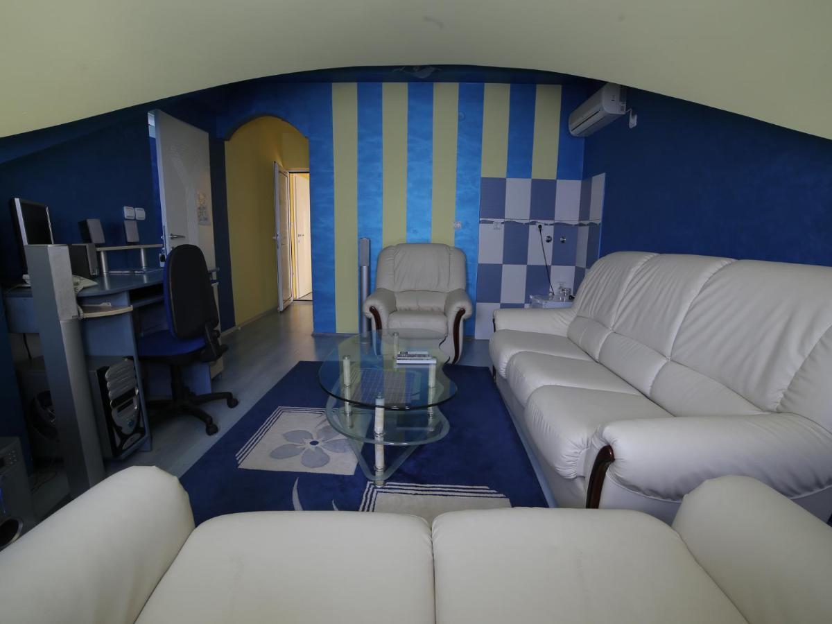 קרגיובאק Hotel Zeneva מראה חיצוני תמונה
